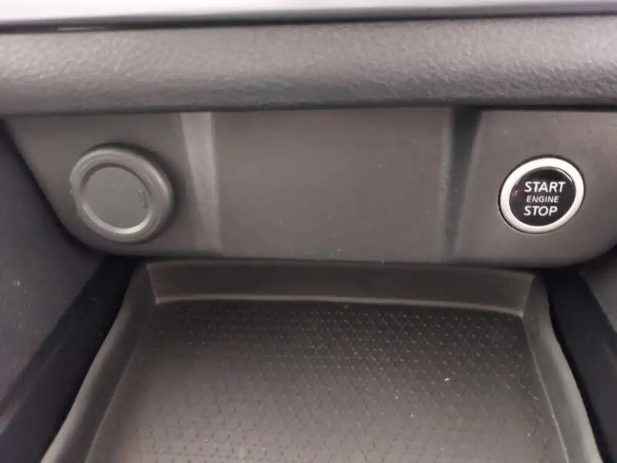 2021-nissan-qashqai-13-dig-t-visia-big-16