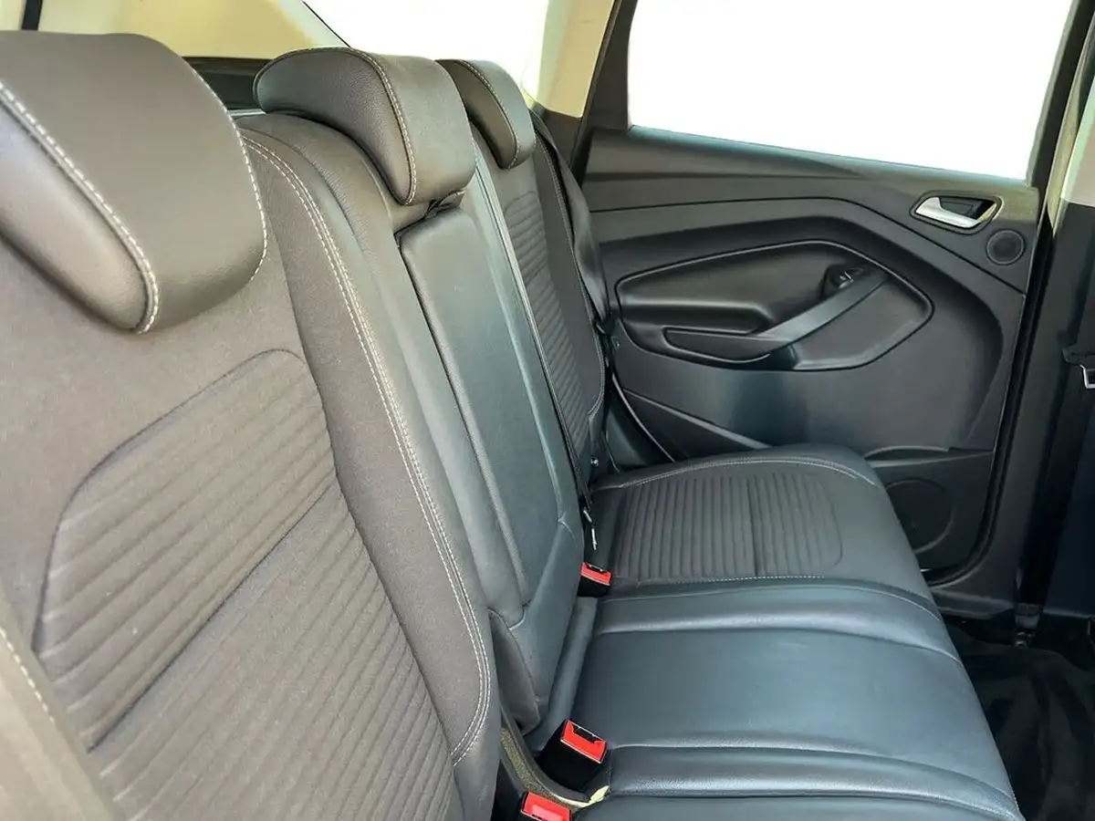 2017-ford-kuga-20tdci-titanium-180ps-awd-x-pack-powershift-big-22