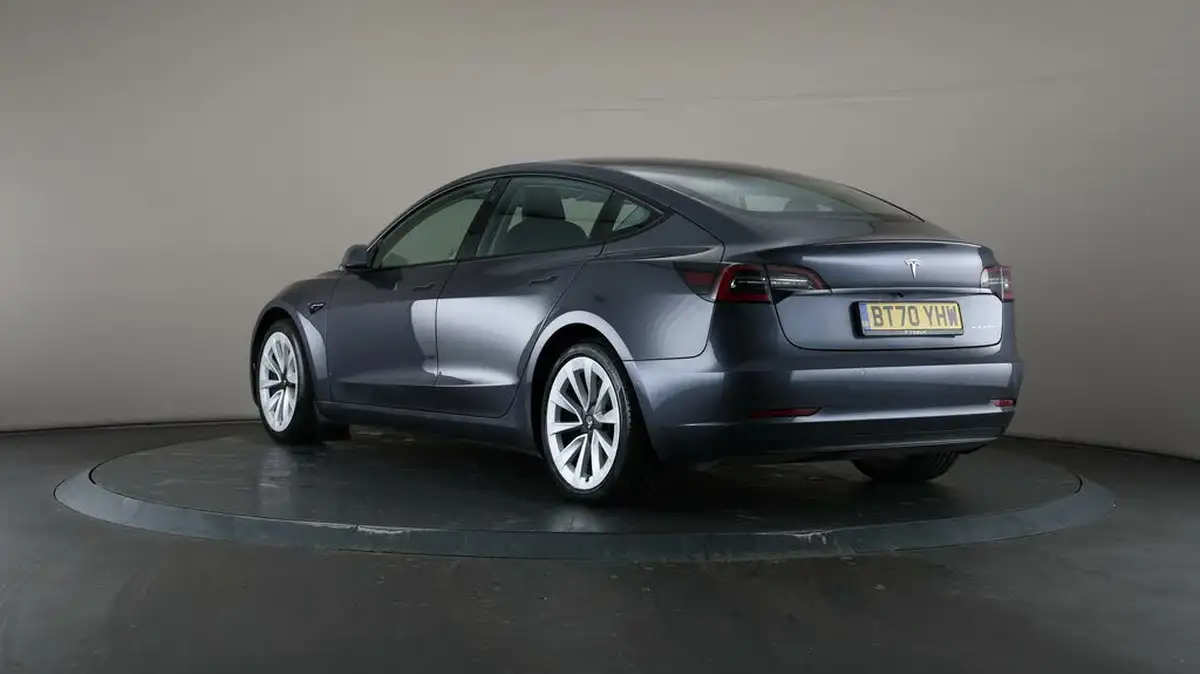 2020-tesla-model-3-e-long-range-big-65