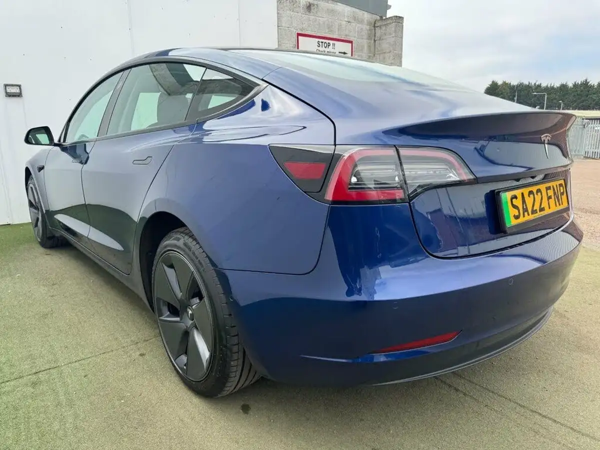 2021-tesla-model-3-e-standard-plus-big-6
