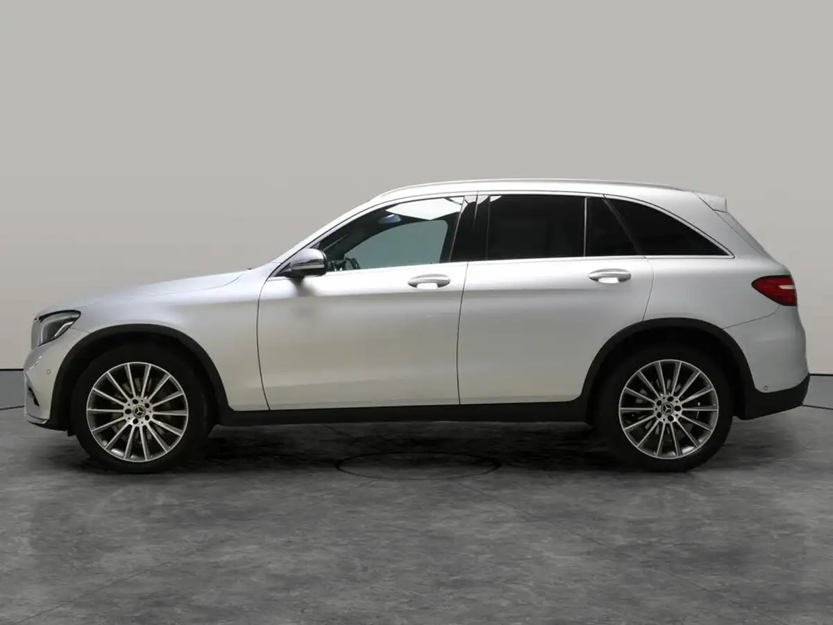 2018-mercedes-benz-glc-class-21d-glc250d-amg-line-ss-station-wagon-5d-big-10