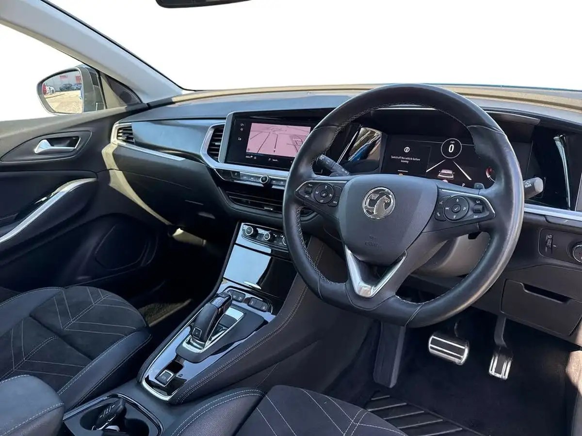 2023-vauxhall-grandland-12-ultimate-130ps-auto-big-14