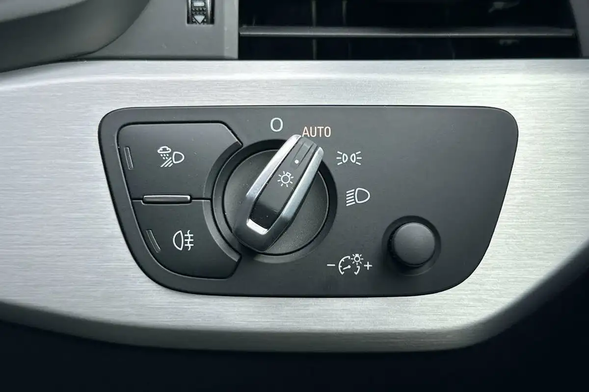 2022-audi-a4-20-40-tfsi-s-line-big-14