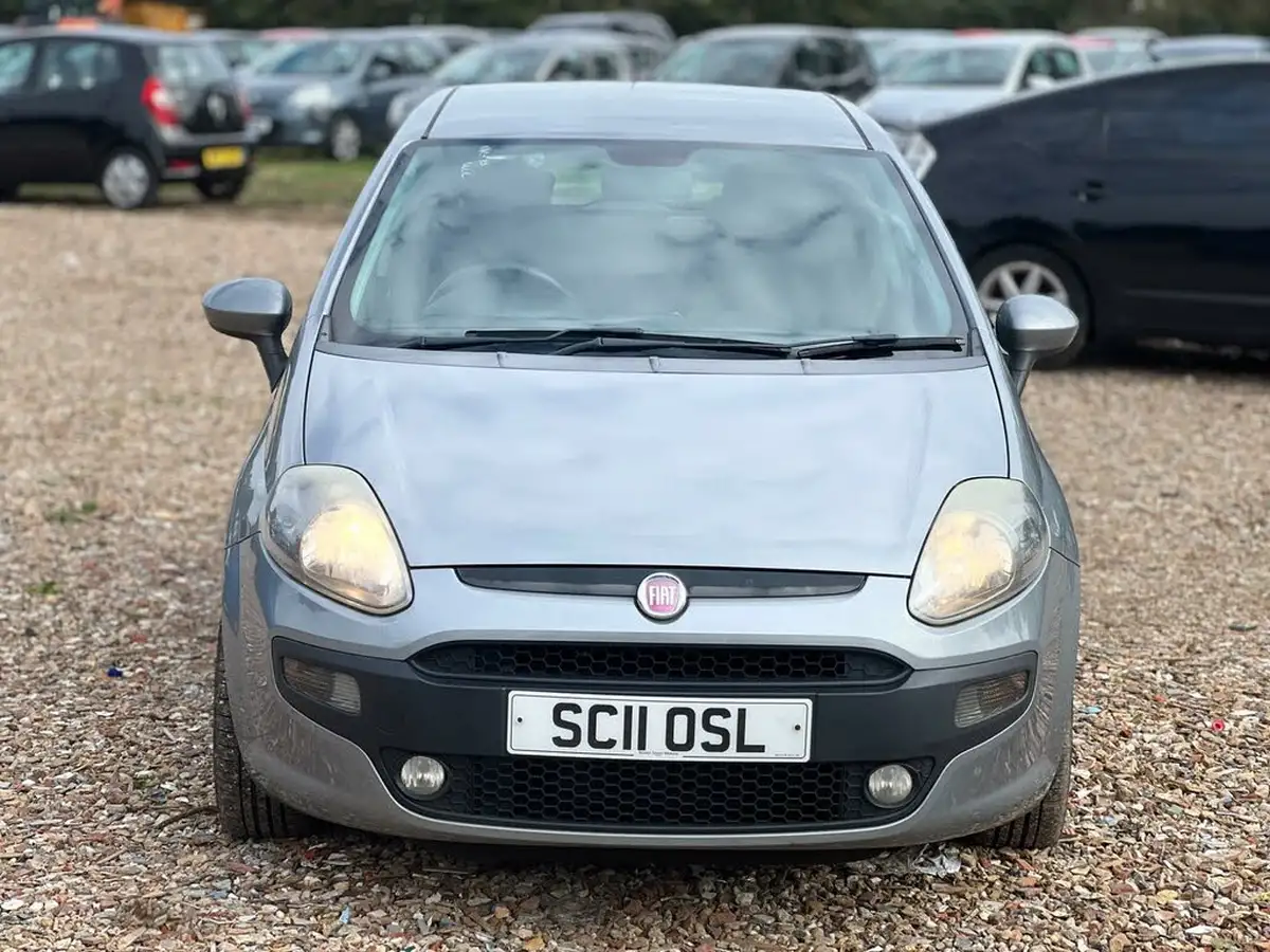2011-fiat-punto-evo-14-gp-8v-5d-big-5