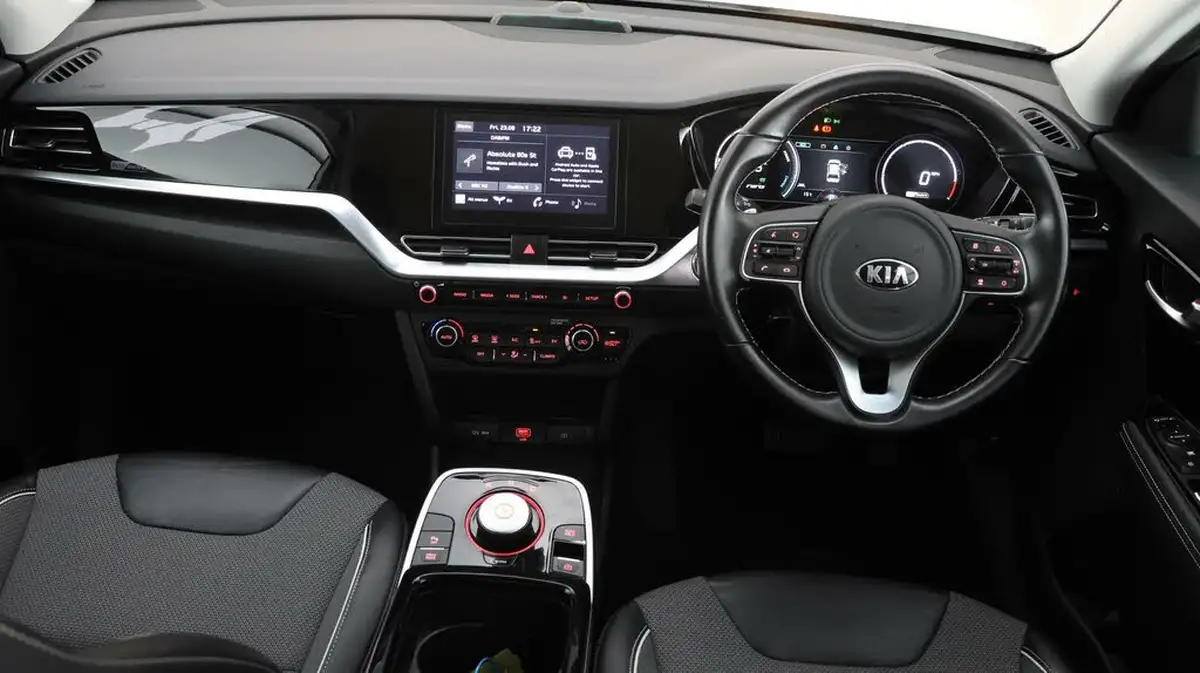 2021-kia-e-niro-ev-2-134bhp-39-big-13