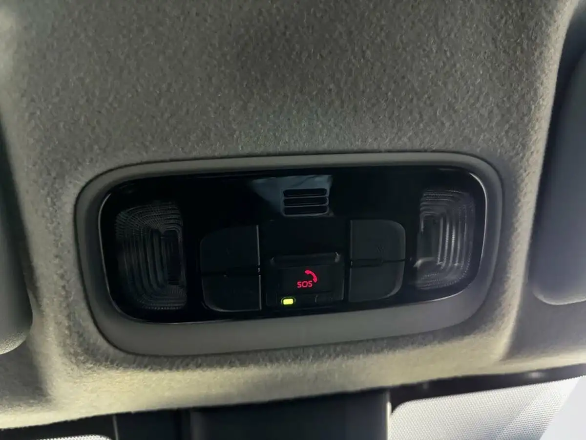 2022-toyota-yaris-cross-15-vvt-i-excel-big-25