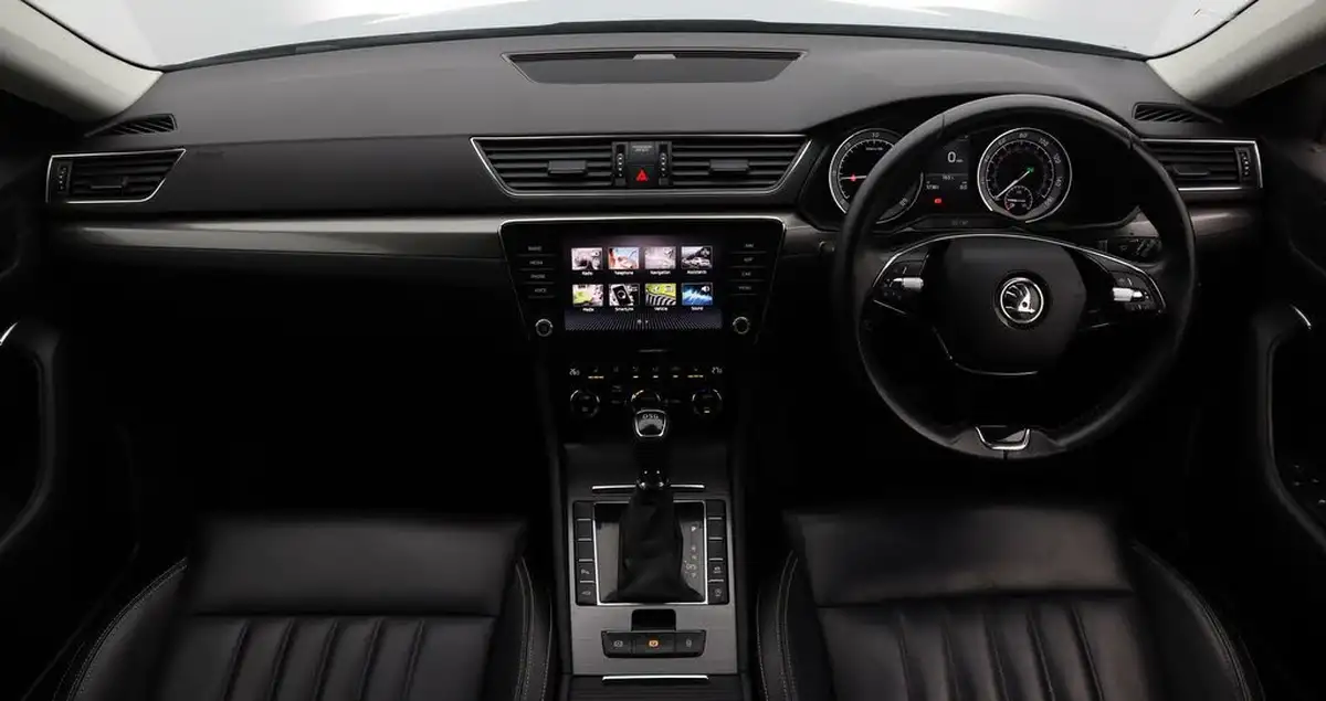 2020-skoda-superb-20tdi-se-l-150ps-estate-dsg-big-13