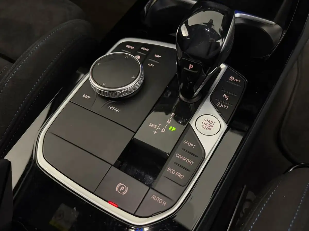2021-bmw-1-series-20-m135i-xdrive-big-35
