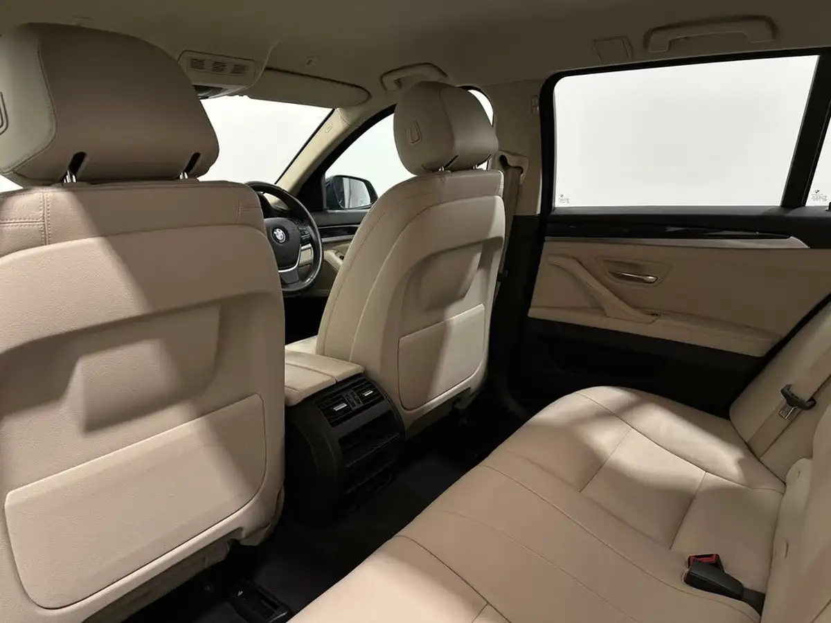2016-bmw-5-series-20-520i-se-touring-5d-big-35