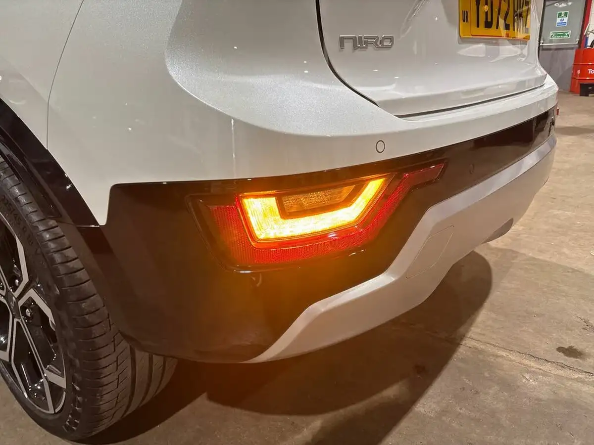 2022-kia-niro-16-gdi-139bhp-hev-132kwh-big-30