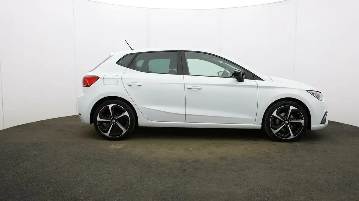 2022-seat-ibiza-10-tsi-fr-sport-110ps-big-42