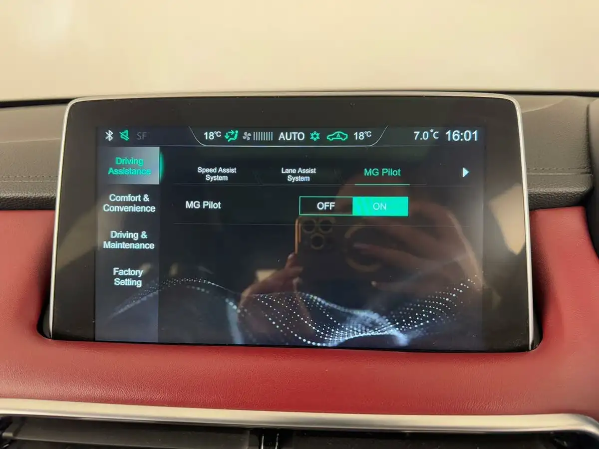 2022-mg-hs-15t-gdi-exclusive-258ps-plug-in-hybrid-auto-big-54