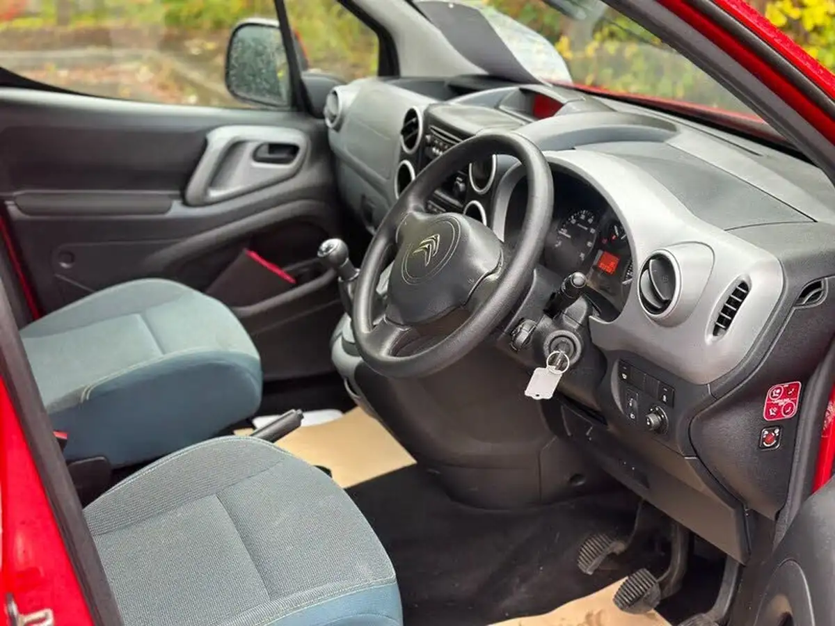 2016-citroen-berlingo-12-puretech-multispace-feel-big-6