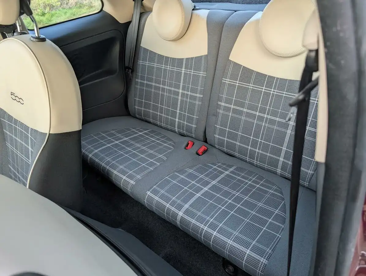 2016-fiat-500-12-lounge-big-7