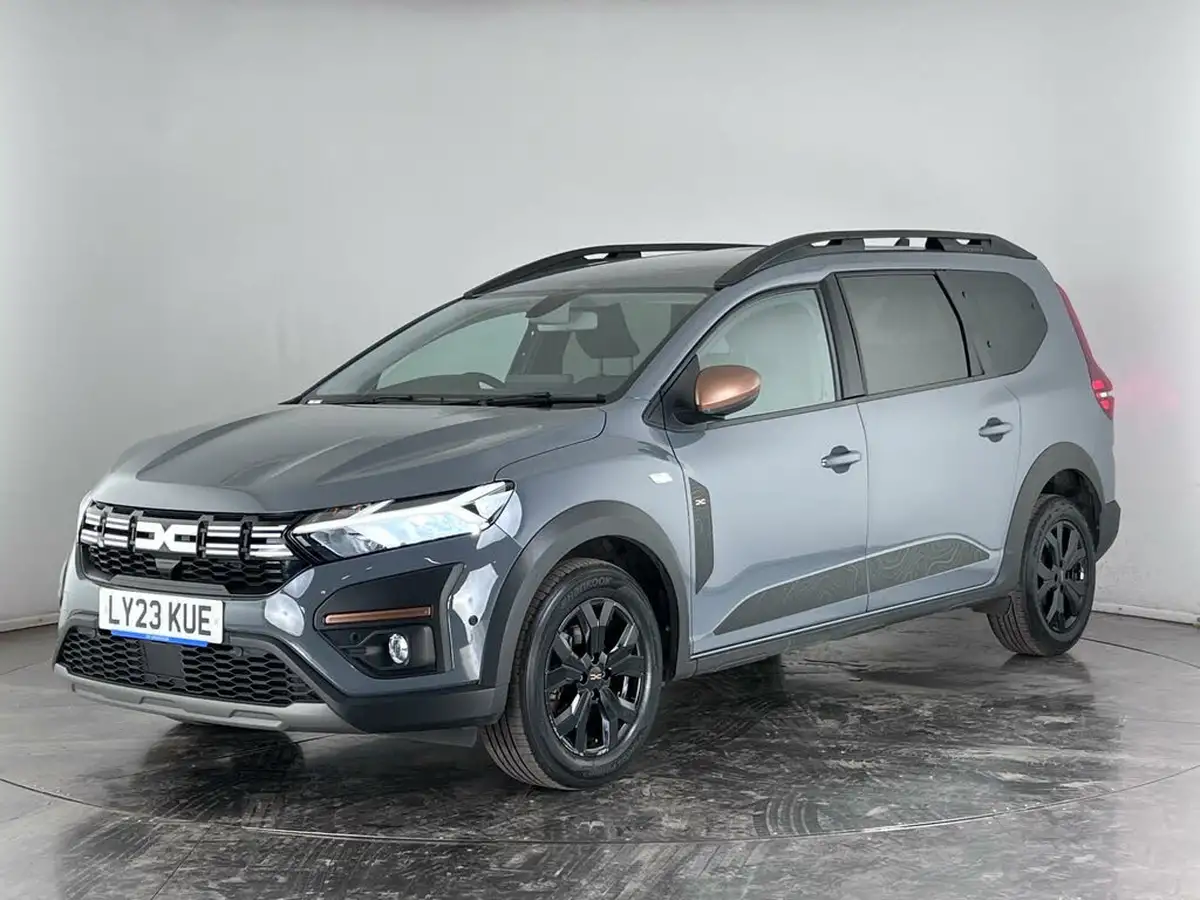 2023-dacia-jogger-10-tce-extreme-big-1