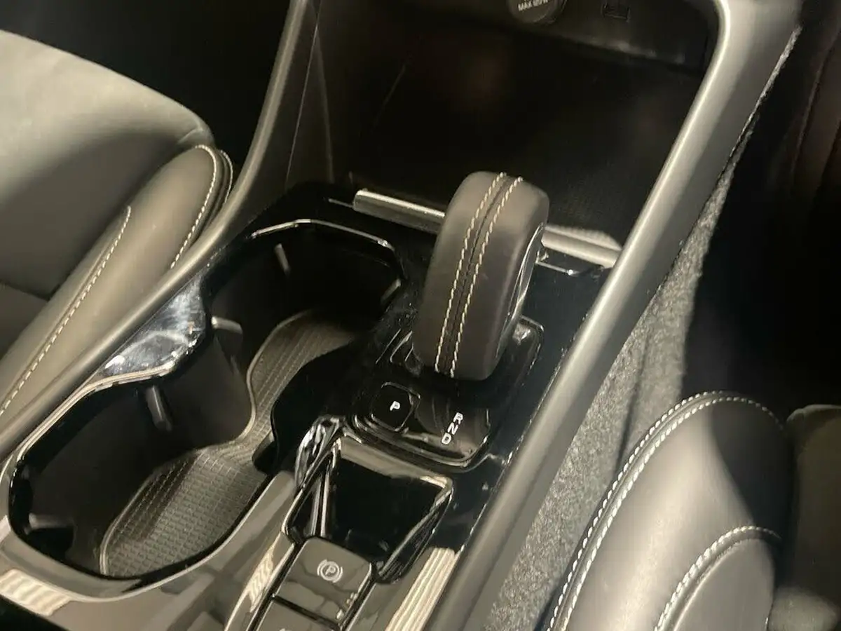 2021-volvo-xc40-15-t5-r-design-pro-258bhp-big-11