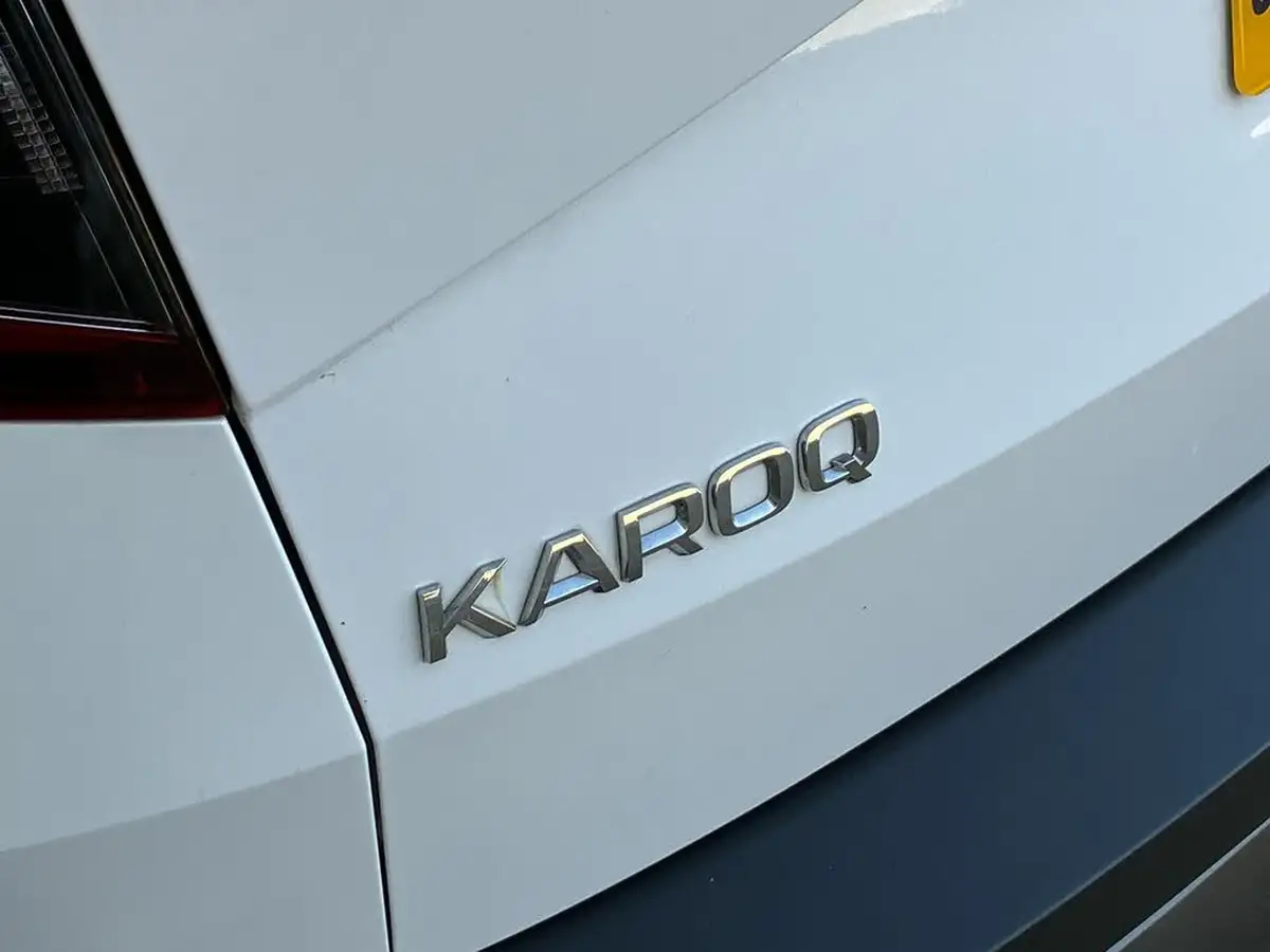 2020-skoda-karoq-10-tsi-se-115ps-big-28