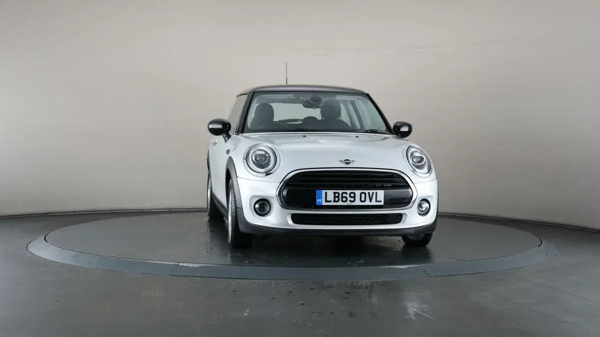 2019-mini-cooper-15-cooper-classic-hatchback-3d-auto-big-42