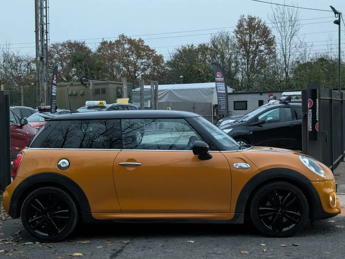 2015-mini-cooper-20-cooper-s-3d-sport-auto-big-10