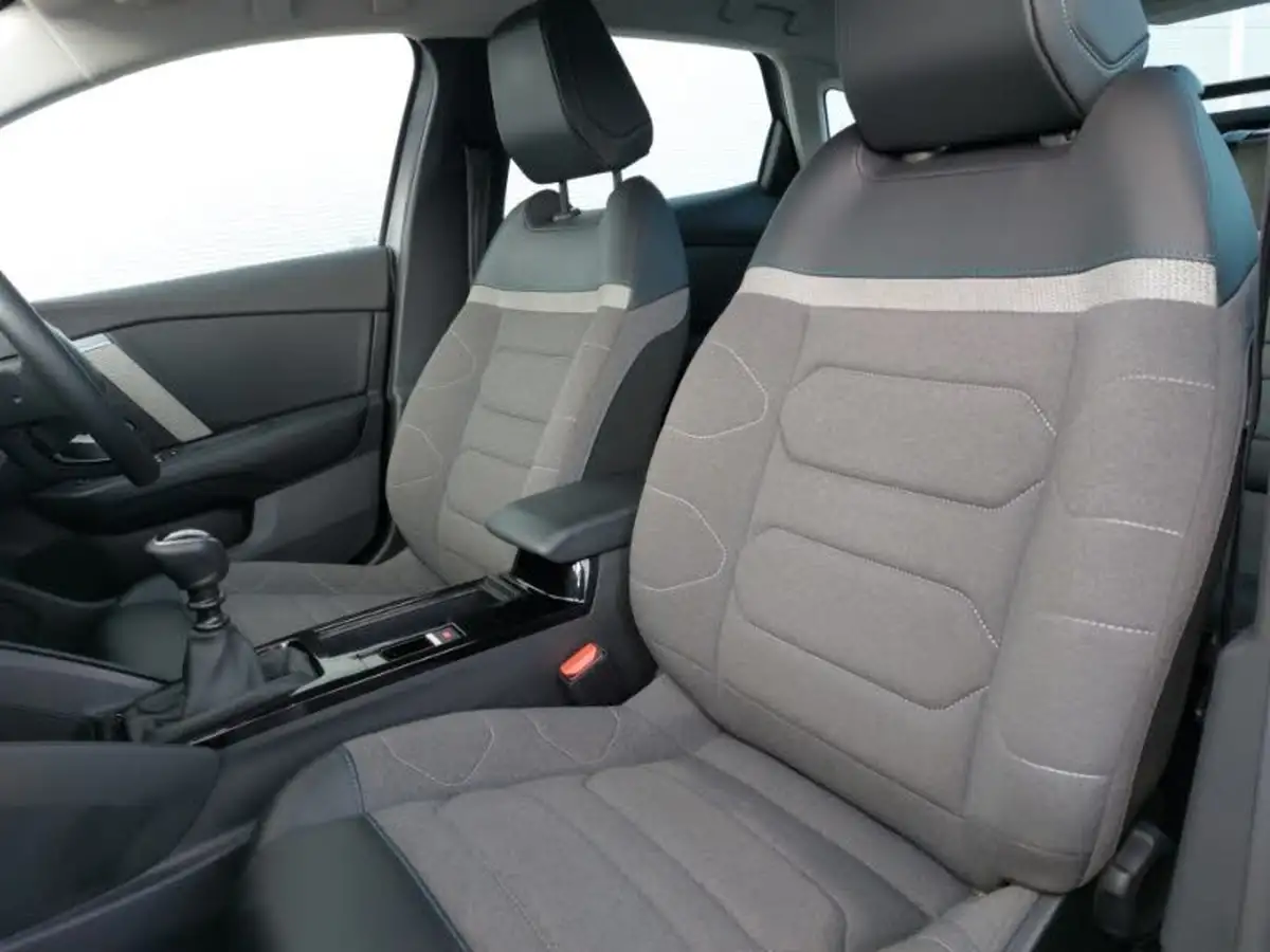 2022-citroen-c4-12-puretech-sense-plus-big-4