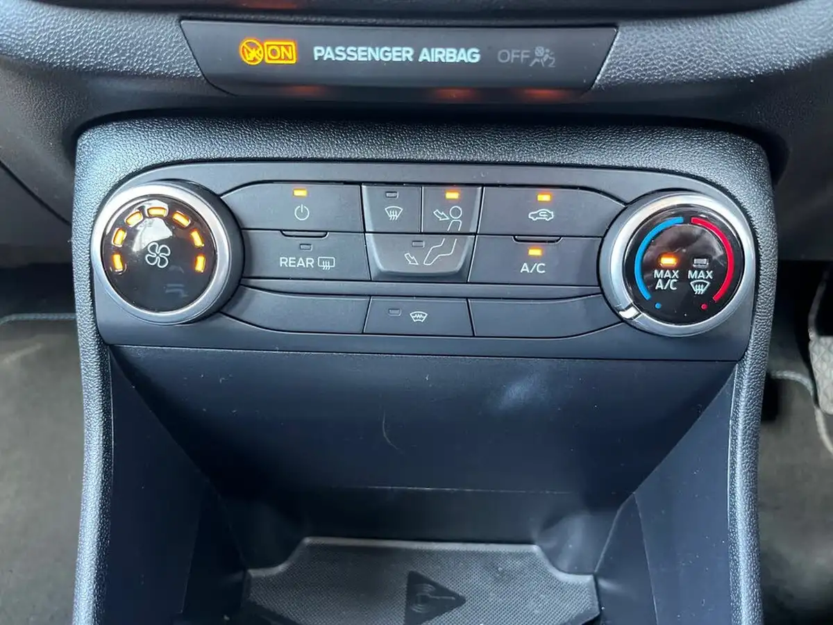 2023-ford-fiesta-10t-active-125ps-hybrid-mhev-big-24