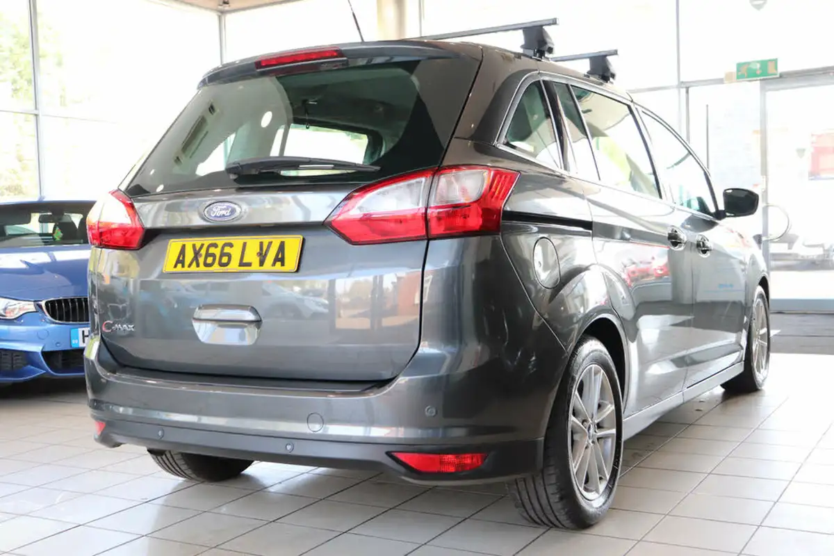 2017-ford-grand-c-max-15tdci-zetec-1498cc-big-7