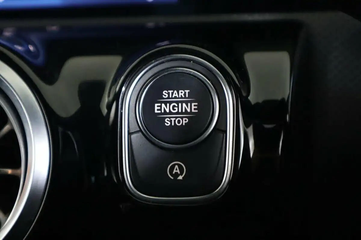 2023-mercedes-benz-a-class-13-a200-amg-line-executive-hatchback-5d-big-21