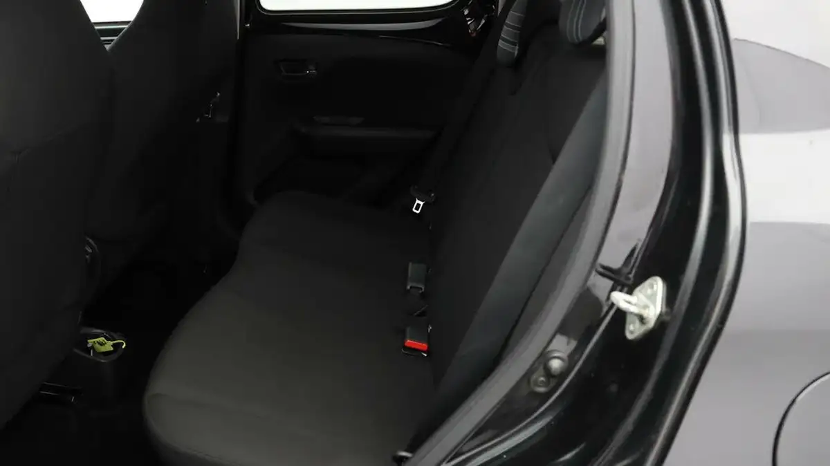 2018-peugeot-108-12-puretech-allure-hatchback-5d-big-15