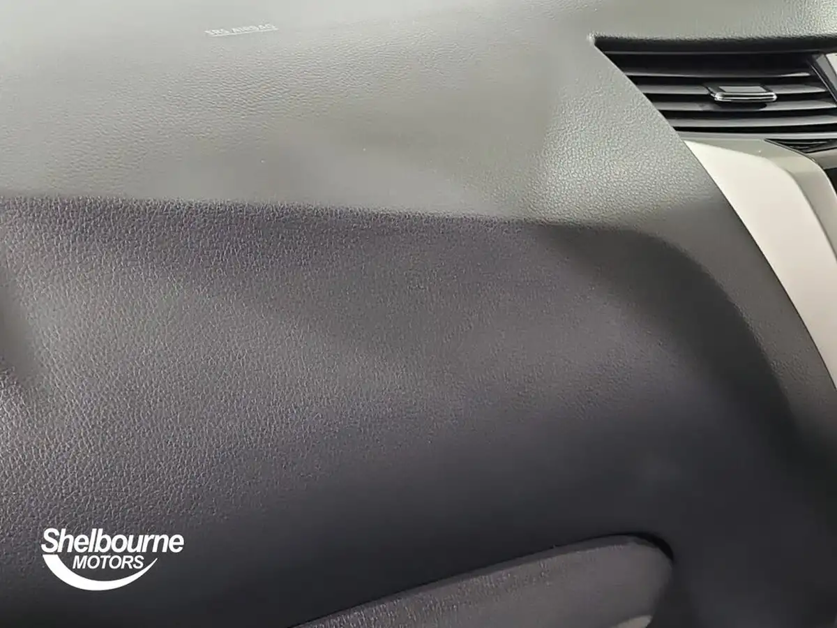 2021-nissan-navara-23dci-tt-tekna-8-navileather-auto-big-16
