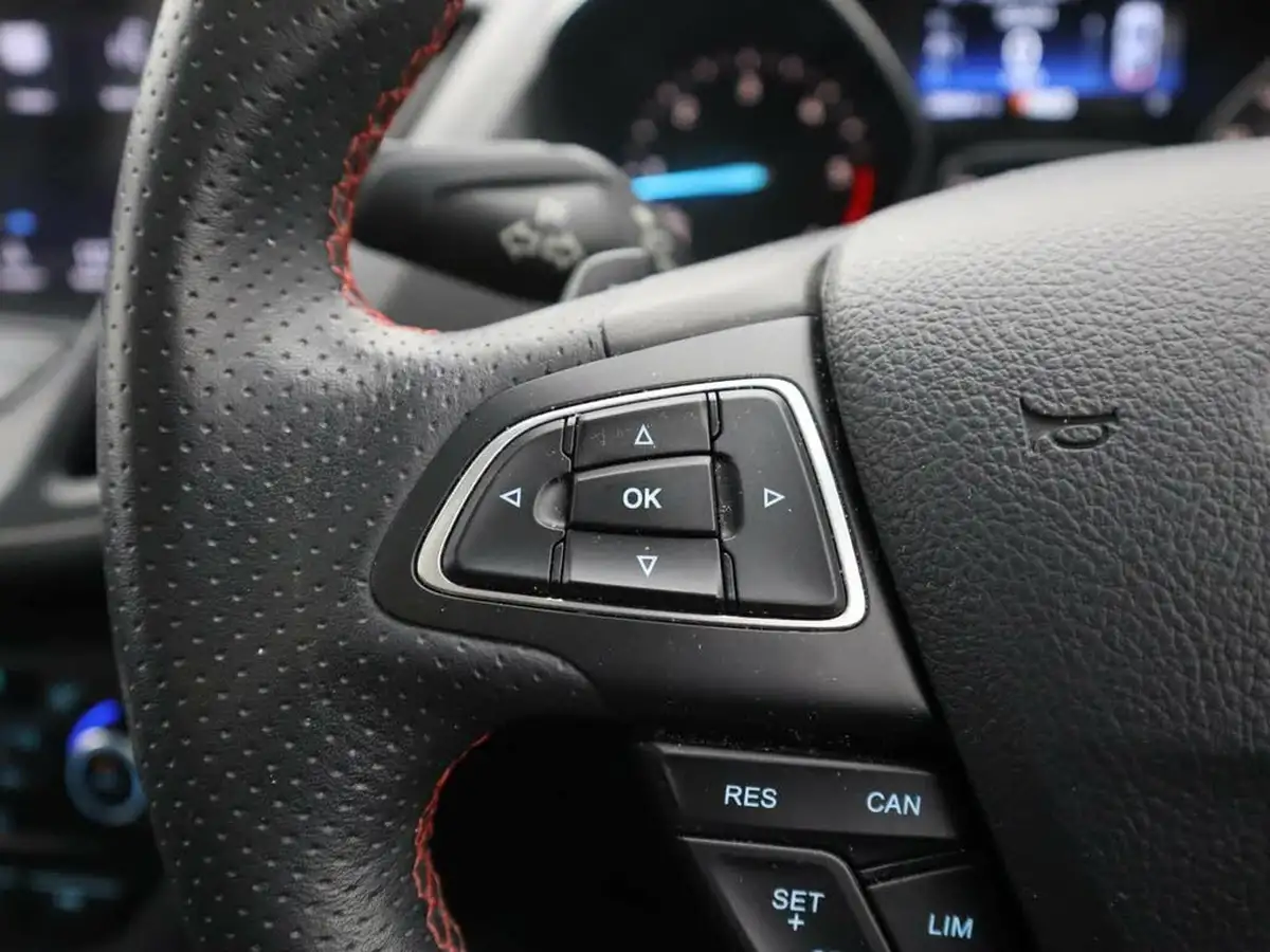 2019-ford-kuga-20tdci-st-line-180ps-awd-powershift-big-19