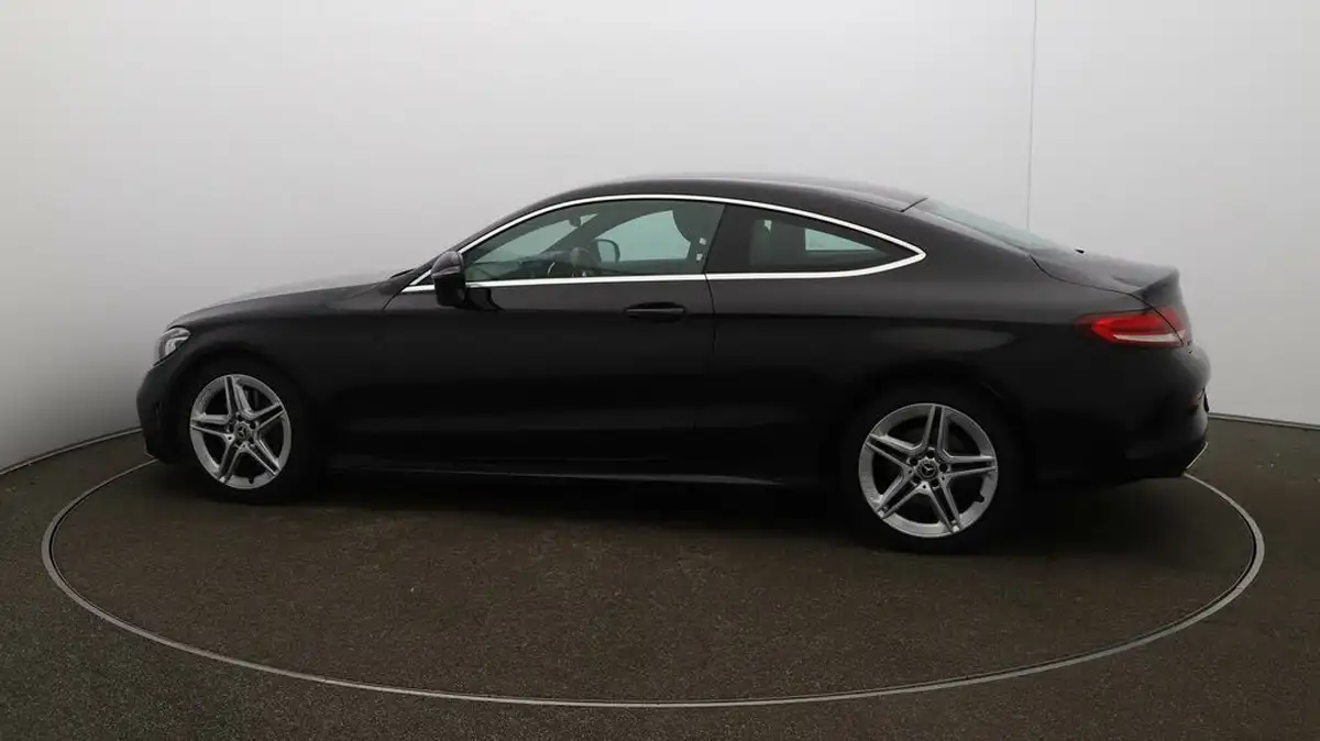 2018-mercedes-benz-c-class-big-49
