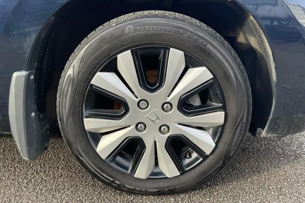 2022-honda-jazz-15-i-mmd-sr-109ps-big-14