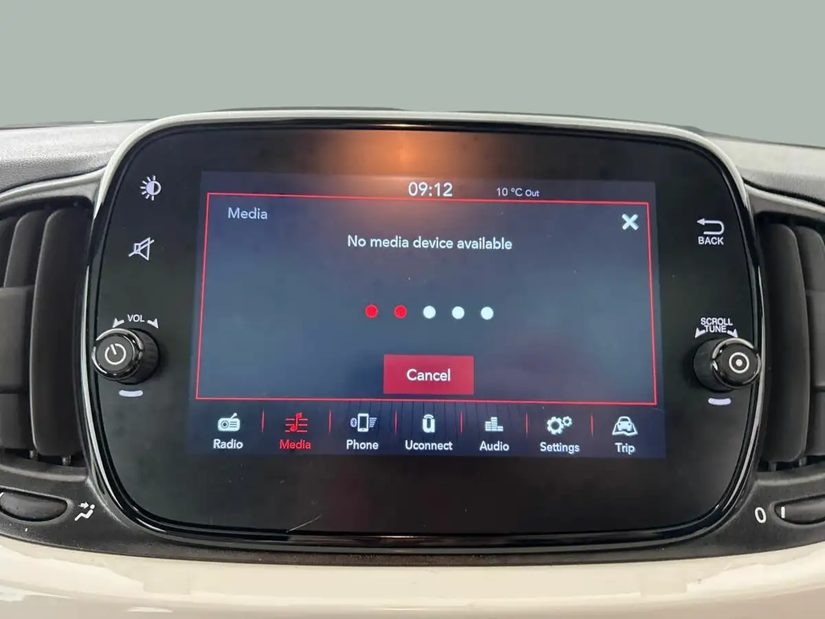 2021-fiat-500-10-dolcevita-big-22