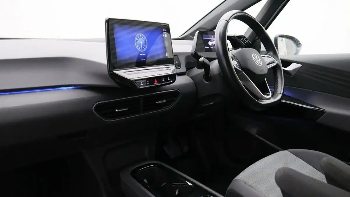 2022-volkswagen-id3-e-life-204ps-58kwh-pro-performance-big-4
