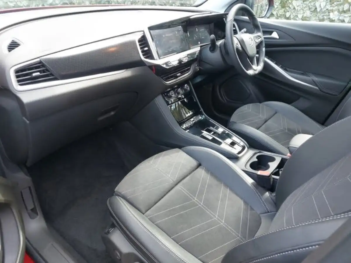 2023-vauxhall-grandland-12-ultimate-130ps-auto-big-4