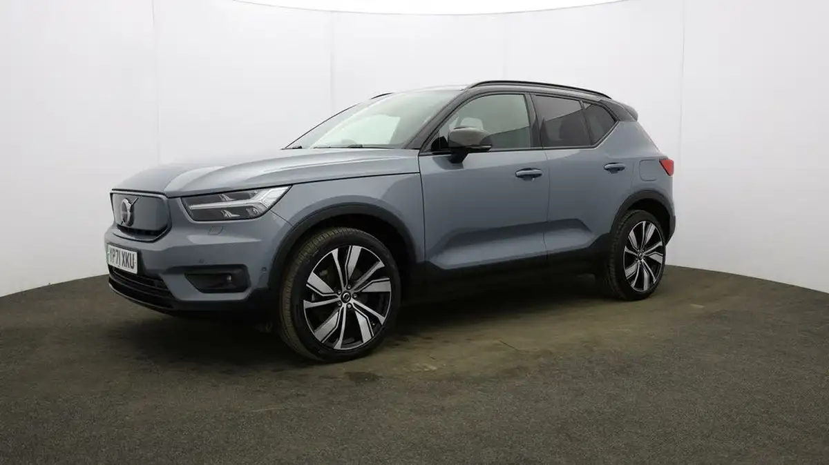 2021-volvo-c40-e-twin-recharge-pro-big-24