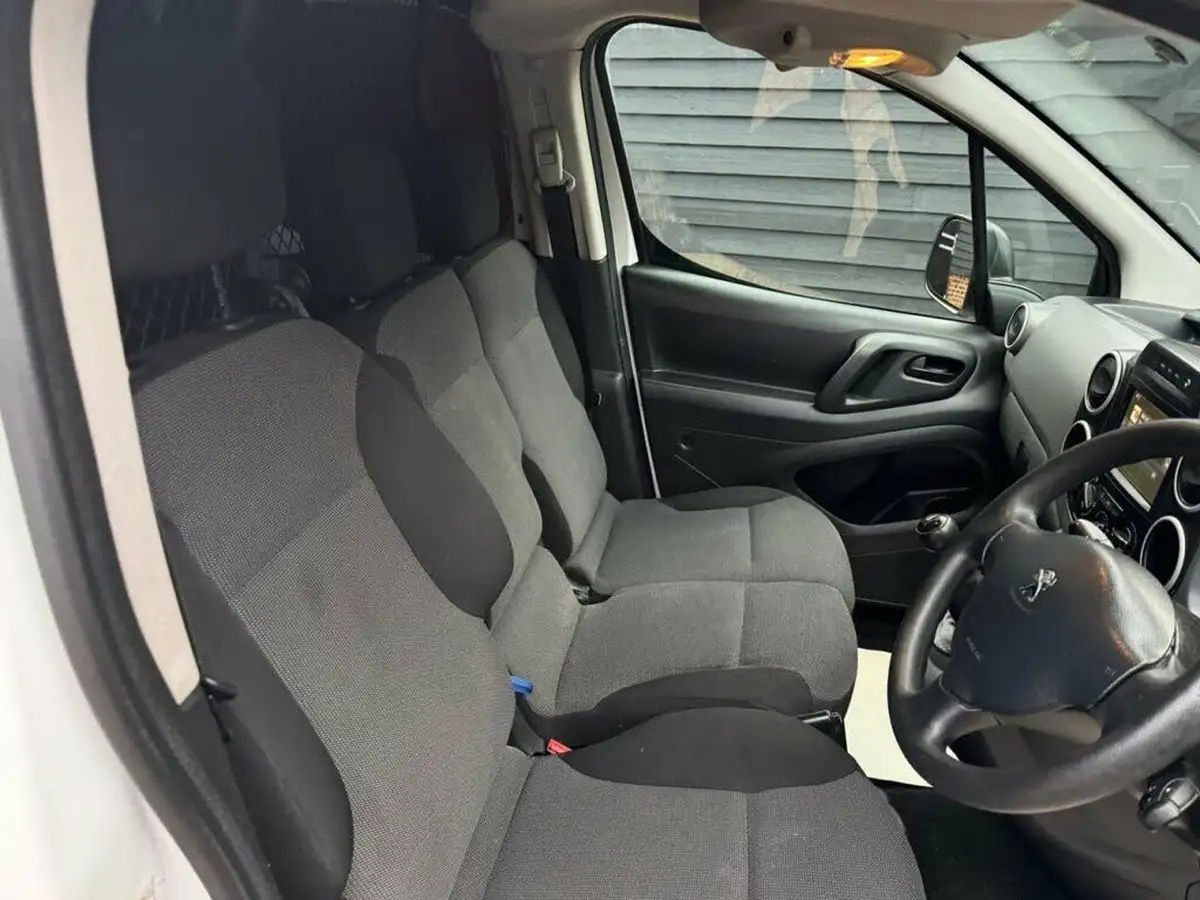 2018-peugeot-partner-16bluehdi-professional-l1-100pseu6-854-big-10
