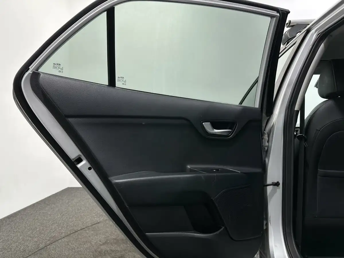 2019-kia-rio-10-t-gdi-3-big-38