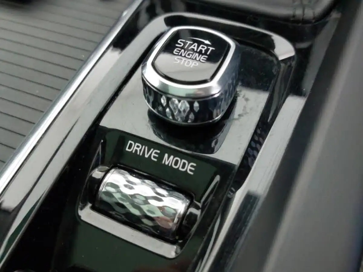 2019-volvo-xc60-20-t4-edition-big-18