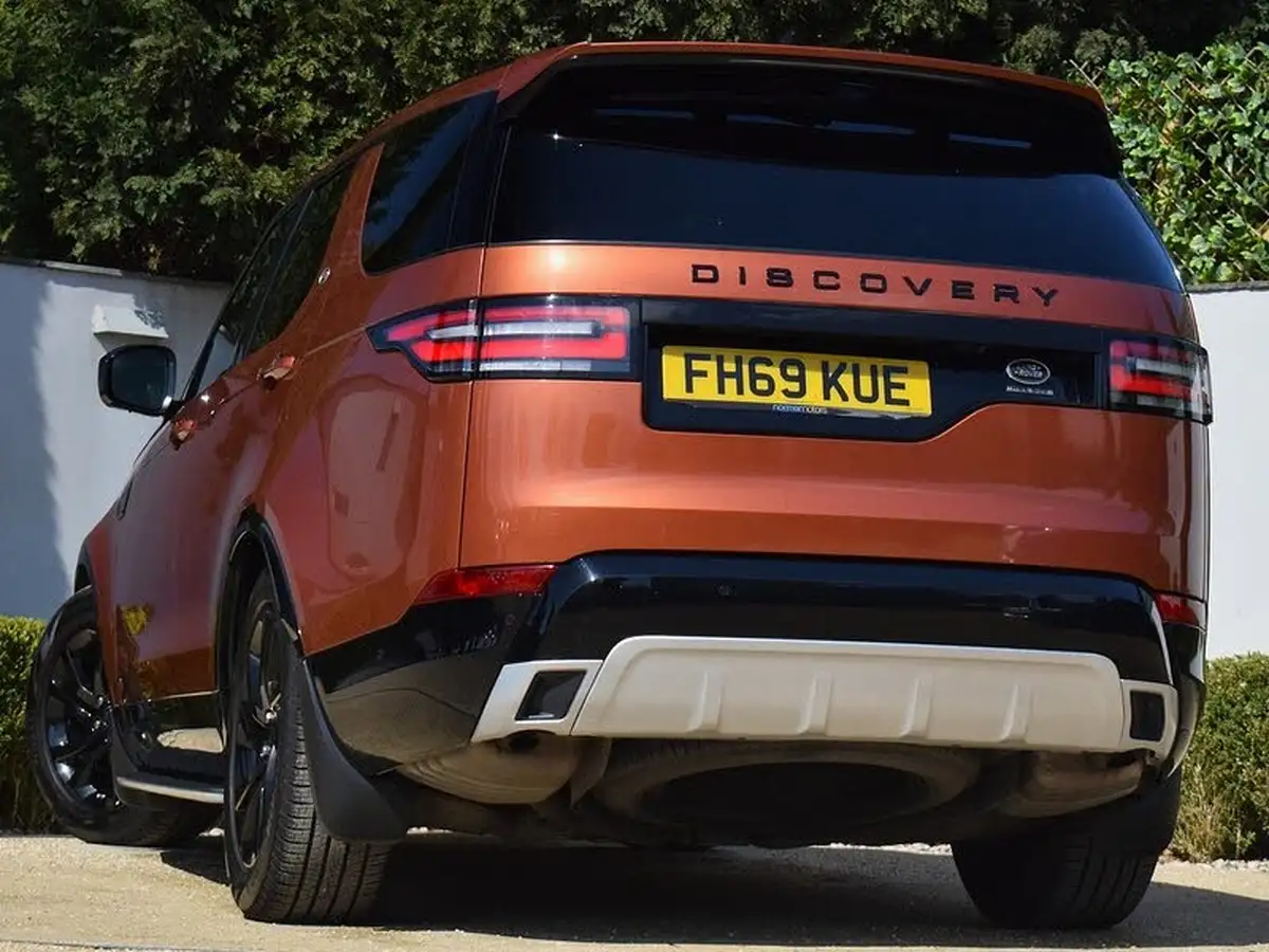 2020-land-rover-discovery-30-sd6-hse-big-5
