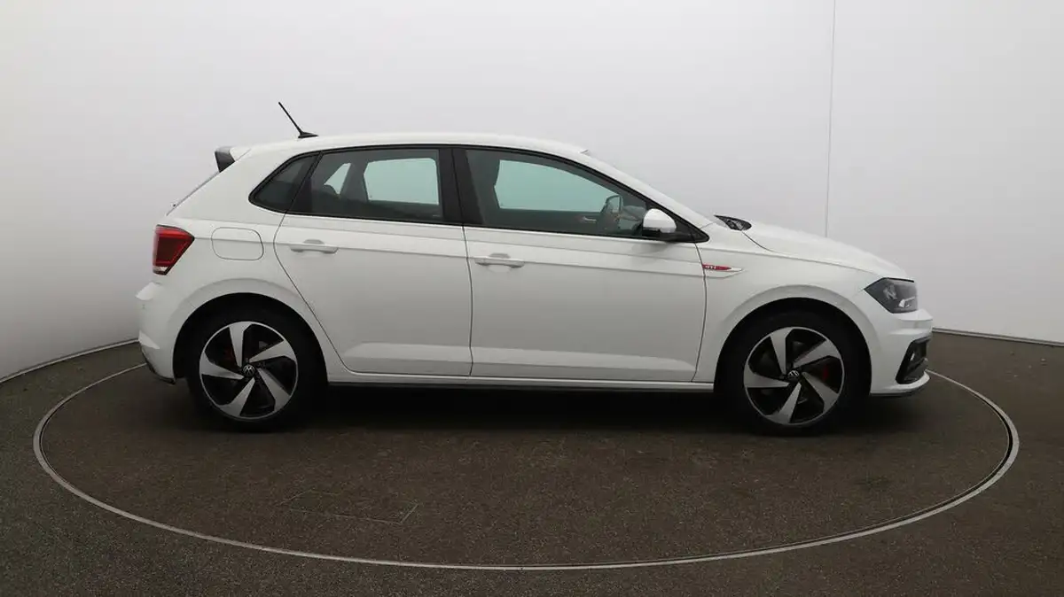 2021-volkswagen-polo-20-tsi-gti-big-41