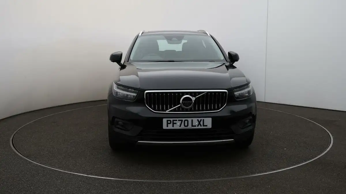 2021-volvo-xc40-20-b4-inscription-197bhp-geartronic-big-2
