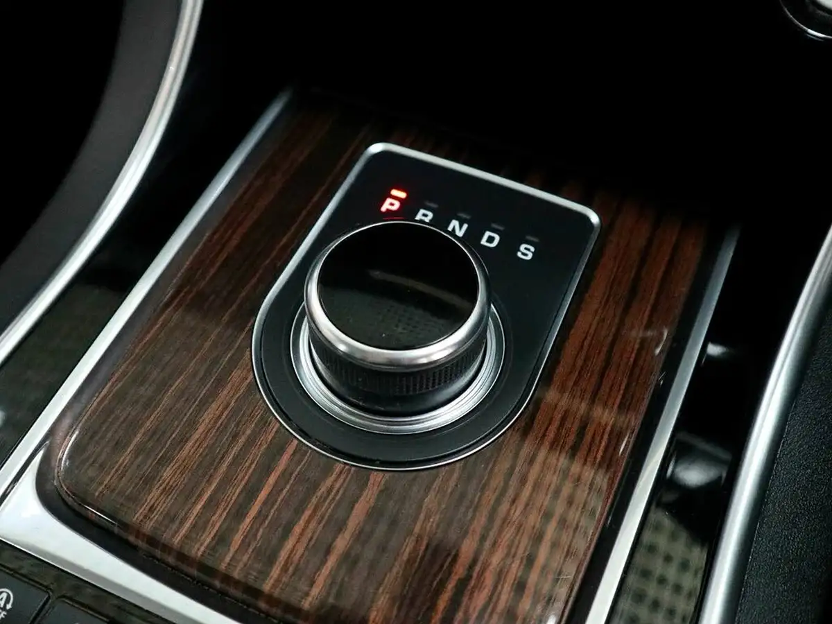 2018-jaguar-xf-20i-portfolio-249ps-sportbrake-5d-1997cc-big-36