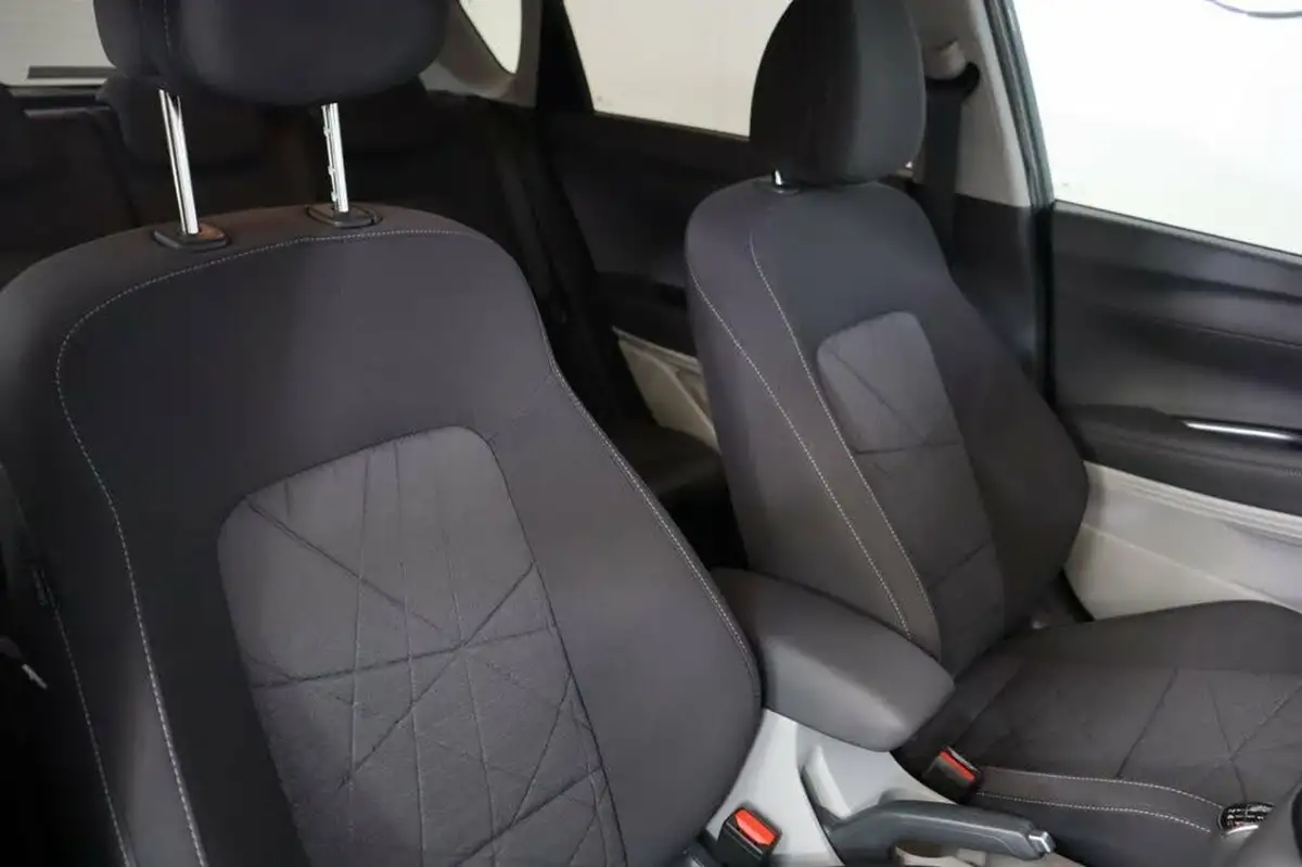 2024-hyundai-bayon-10-t-gdi-ultimate-100ps-48-volt-mhev-big-19