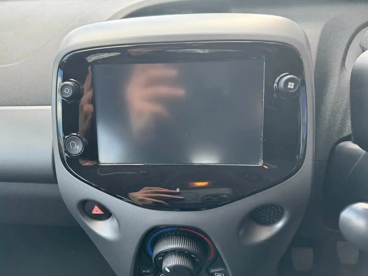 2021-toyota-aygo-10-vvt-i-x-play-tss-big-19