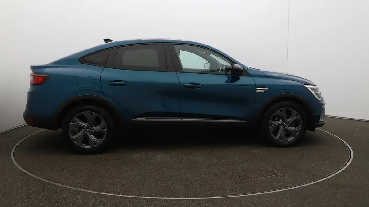 2022-renault-arkana-16-rs-line-big-8