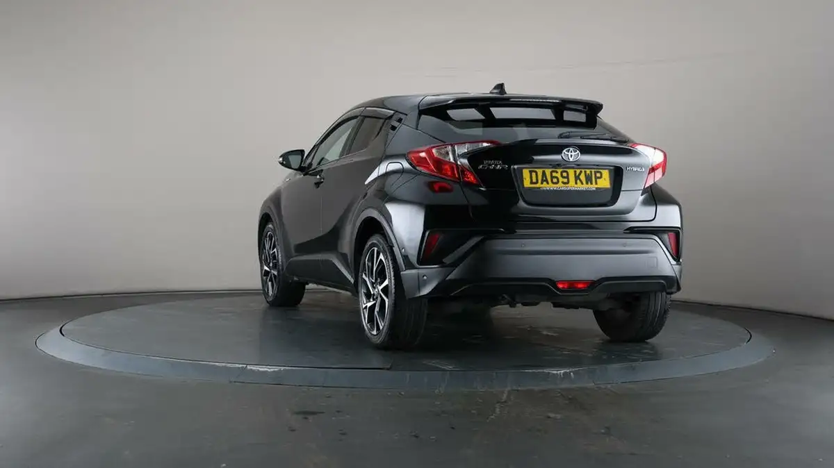 2019-toyota-c-hr-18-vvt-i-design-big-48