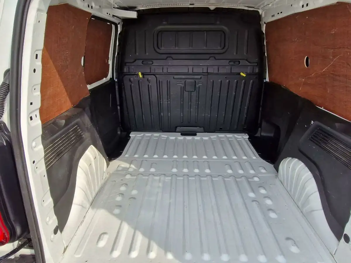 2020-citroen-berlingo-15bluehdi-1000-enterprise-100pseu6dt-e-ss-panel-big-20
