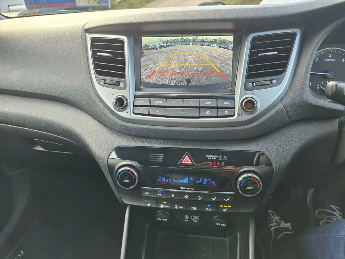 2017-hyundai-tucson-17crdi-blue-drive-se-nav-141ps-dct-big-41