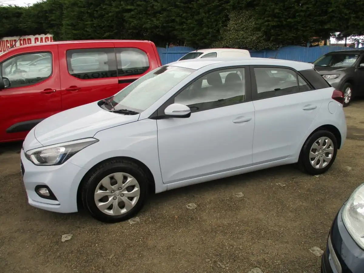 2019-hyundai-i20-12-s-connect-big-2